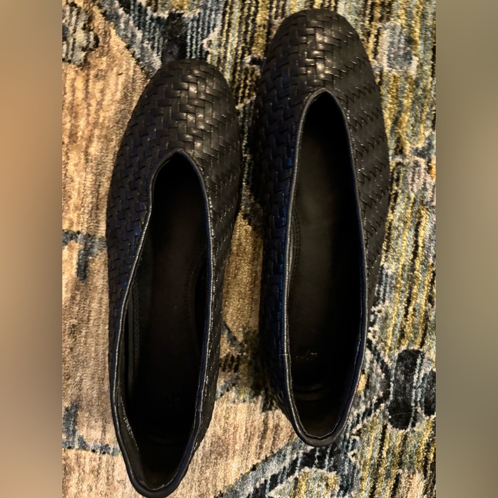 NWOT H&M  Women's Shoes